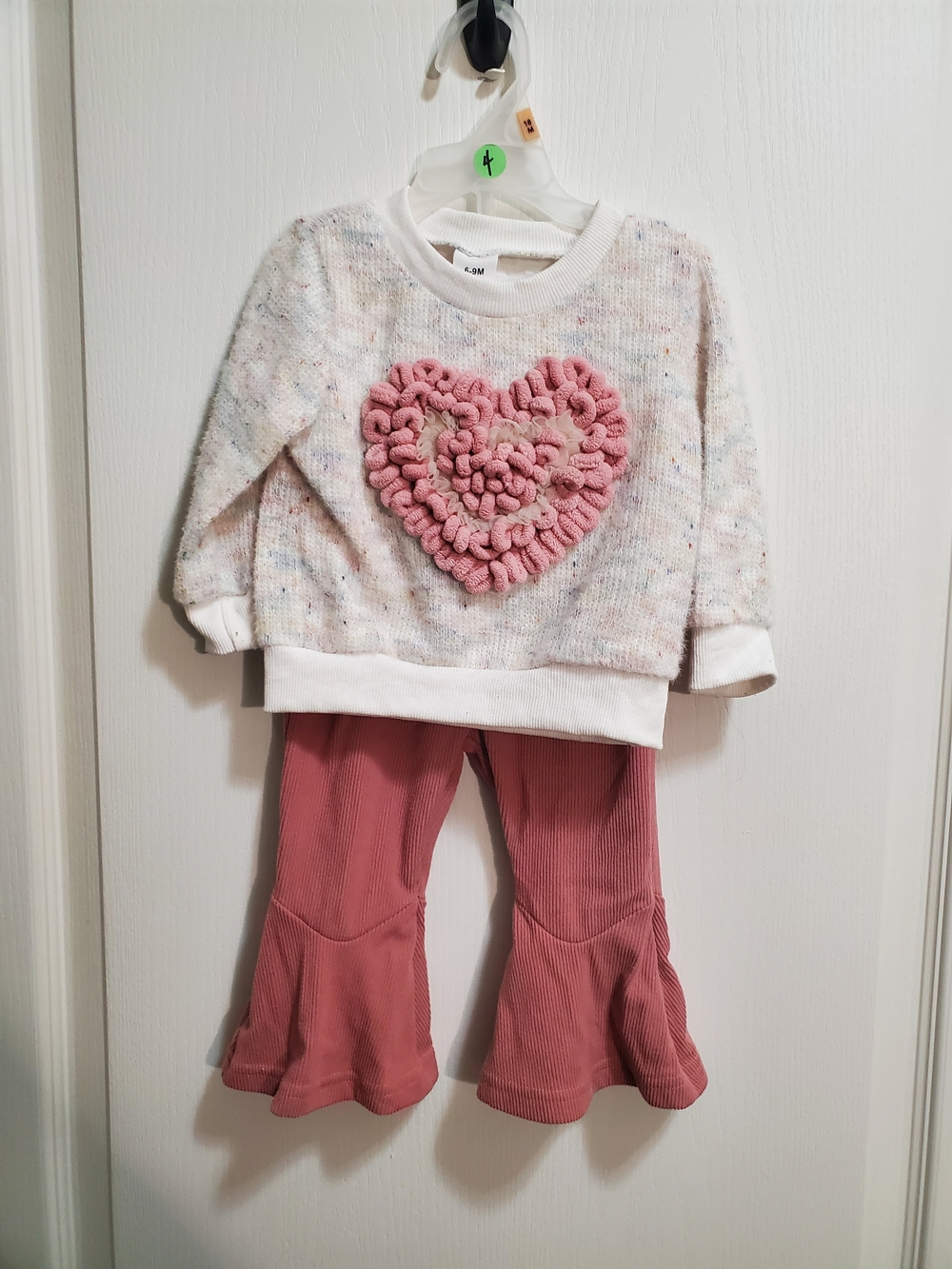 Girls Chunky Heart Pullover & Pink Flare Pants Set Sz 6/9m